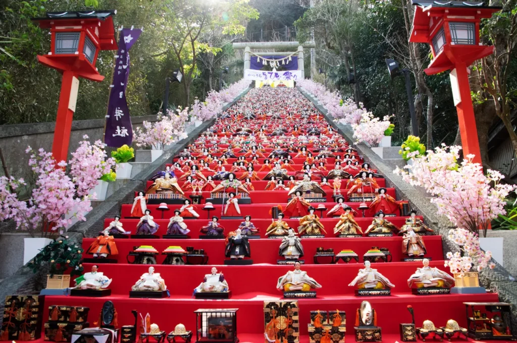 【遠見岬神社】超話題の「かつうらビッグひな祭り」の魅力と楽しみ方