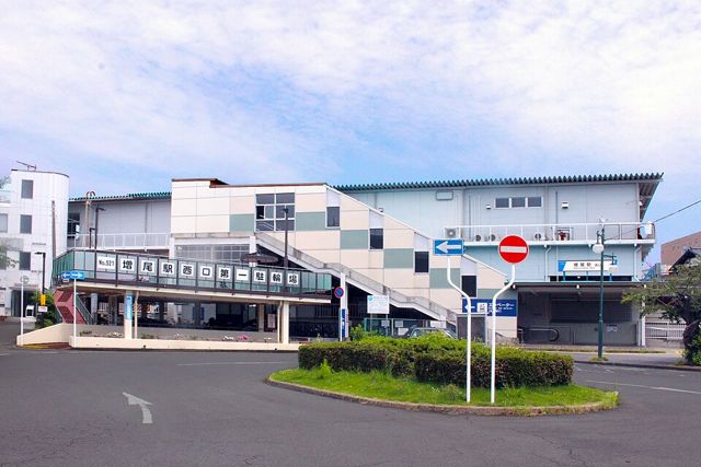 東武アーバンパークライン増尾駅の西口とロータリー