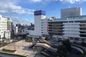 JR船橋駅北口と東武百貨店船橋店