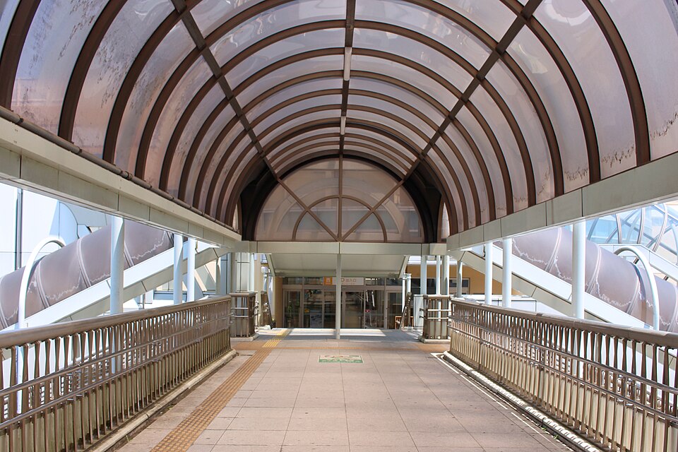 千城台駅前の歩行者デッキ
