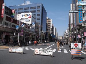 亀戸駅北口前の明治通り