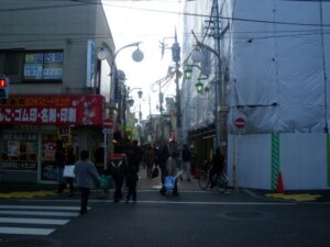 高円寺北の庚申通り商店街